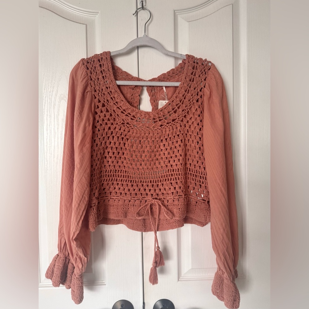 Free People Megan Crochet Blouse Top size M nwt Peach Salmon
